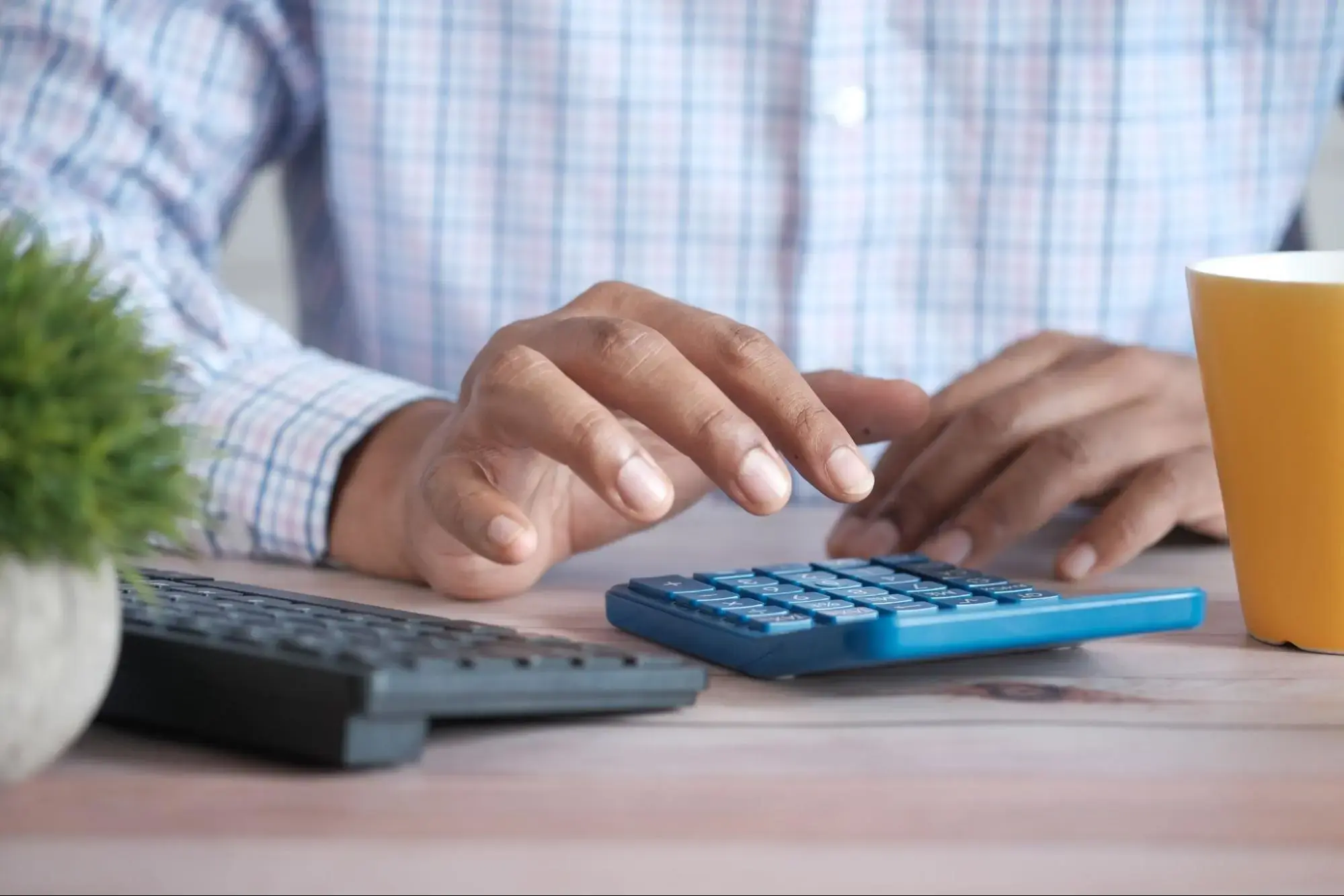 A person calculating their coinsurance amount.